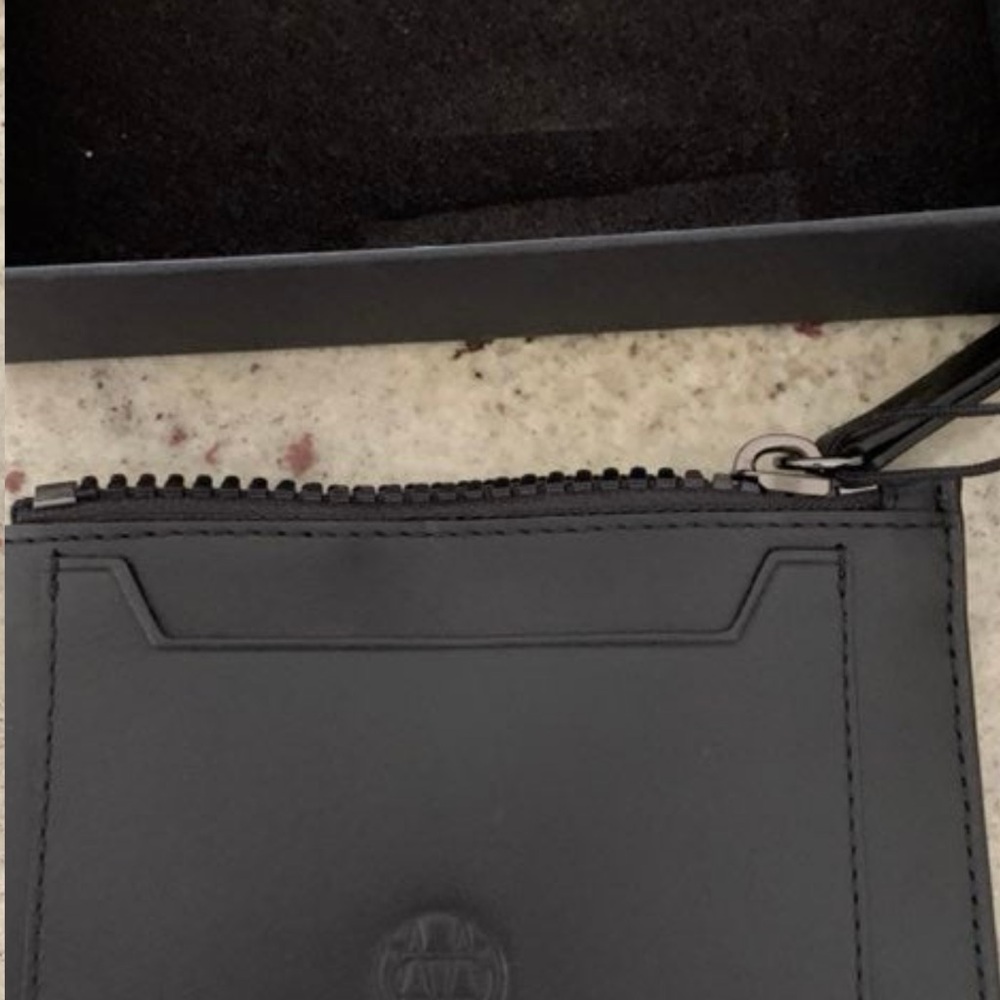 Massimo Dutti Womens Card Case Black Multiple card inserts  Zippered pouch - Picture 2 of 4